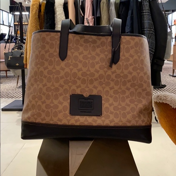 Coach Travel tote - Picture 3 of 5